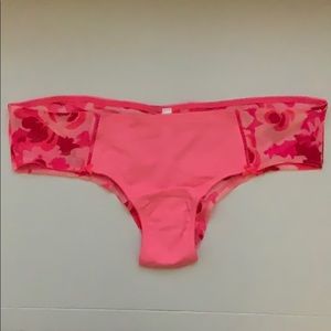 NWOT- Victoria’s Secret PINK Panties size L